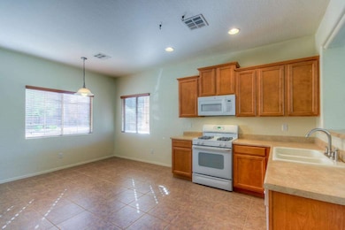 Kitchen (3)