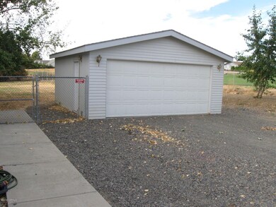 garage front-1