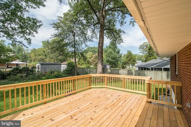 8816 Lagrange St, Lorton, VA 22079 - photo 5