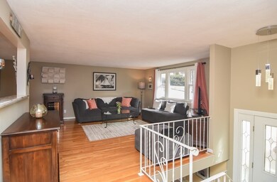 12 Mohawk St, Danvers, MA 01923 - photo 5