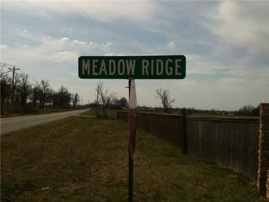 13463 Meadow Ridge Dr, Springdale, AR 72762 - photo 2