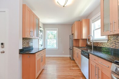 36 Washington Ave unit 4, Waltham, MA 02453 - photo 3