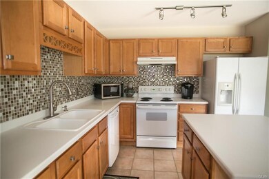 1751 Brookstone Dr, Alburtis, PA 18011 - photo 5