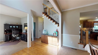 4818 Lakecrest Dr, Shawnee, KS 66218 - photo 6