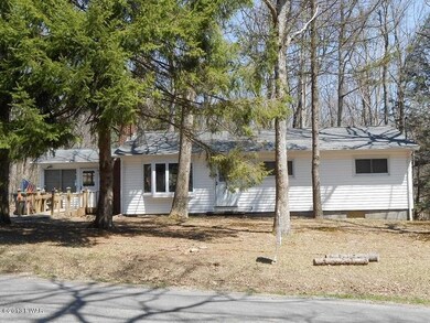 524 Rowland Rd, Greeley, PA 18425 - photo 2