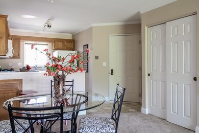 006-Living_Room-2875896-large