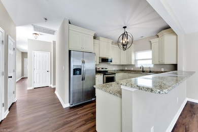 304 N 4th St, Suffolk, VA 23434 - photo 5