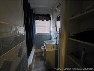 124 N Wright St, Raeford, NC 28376 - photo 7