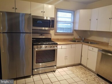 105 Morton Ct, Manassas Park, VA 20111 - photo 7