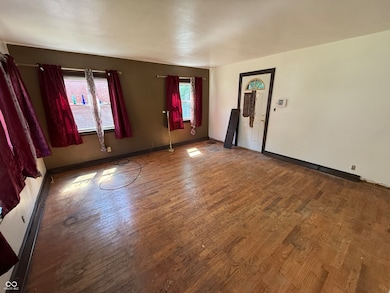 1227 W 9th St, Anderson, IN 46016 - photo 7