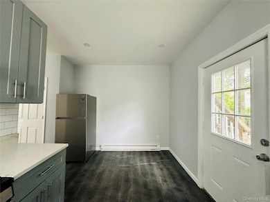 8 Morgan Ave unit 4, Poughkeepsie, NY 12601 - photo 5
