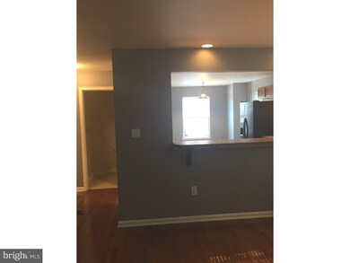 512 Thomas Cir, Norristown, PA 19401 - photo 7