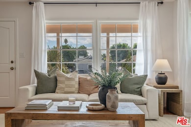 19427 Lemay St, Reseda, CA 91335 - photo 7