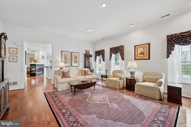 9 Corbett Dr, Marcus Hook, PA 19061 - photo 5