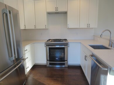 7 Hollow Wood Ln, Greenwich, CT 06831 - photo 4