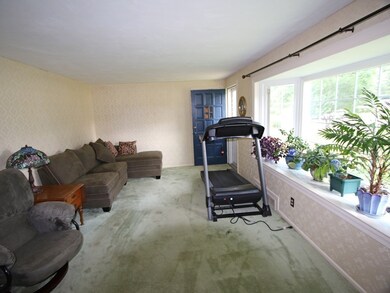 37 Park Dr, West Springfield, MA 01089 - photo 7