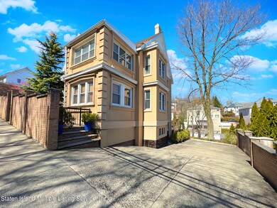 35 4 Corners Rd, Staten  Island, NY 10304 - photo 2