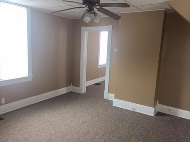 569 E. Walnut6