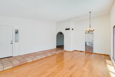 9233 N 55th Ave, Glendale, AZ 85302 - photo 6