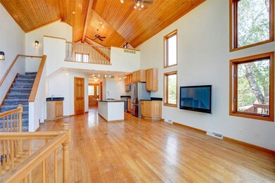 2712 Maple Dr, McFarland, WI 53558 - photo 4