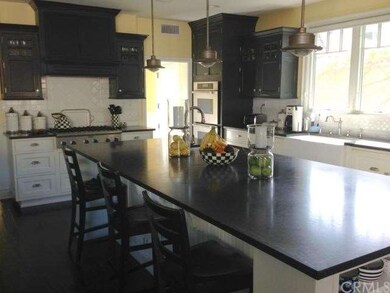 Kitchen Island with storage on three sides