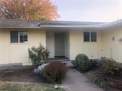 3824 Cherrywood St, Longview, WA 98632 - photo 2