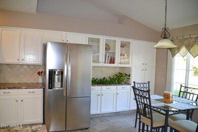 Eat in kitchen