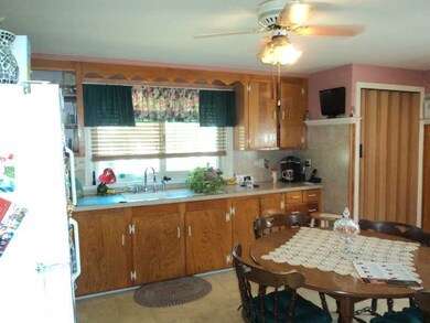 20 Enterprise St, Cranston, RI 02920 - photo 5