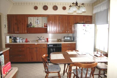 498 Broadway St, Hughesville, PA 17737 - photo 3