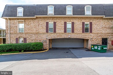 3127 Patrick Henry Dr unit 211, Falls Church, VA 22044 - photo 2