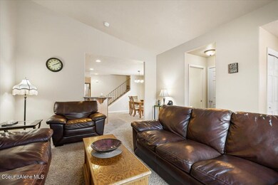 Vaulted Ceiling in Living Room