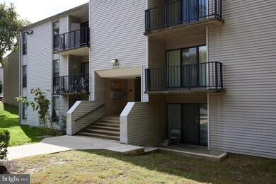 100 Duvall Ln, Gaithersburg, MD 20877 - photo 2