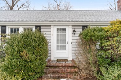 25 Dennis Cir, Northborough, MA 01532 - photo 2