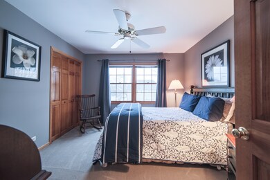 1220 Thackery Ct unit 6, Naperville, IL 60564 - photo 4