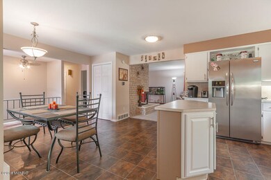 5102 Wembley Ct SW, Wyoming, MI 49509 - photo 6