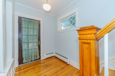 1 Entryway 1
