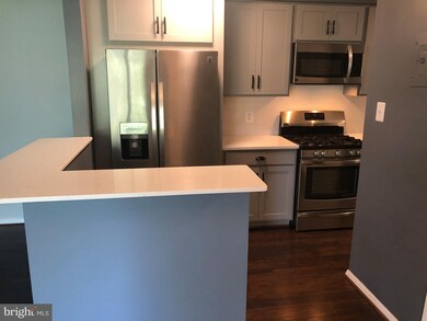 208 Park Terrace Ct SE unit 49, Vienna, VA 22180 - photo 2