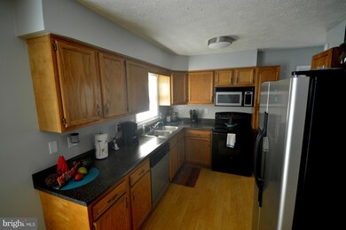 221 Breckenridge Ct, Strasburg, VA 22657 - photo 5