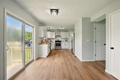 Kitchen/Dining