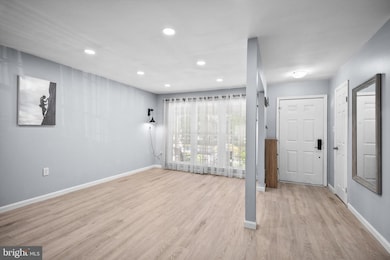 10338 Latney Rd, Fairfax, VA 22032 - photo 4