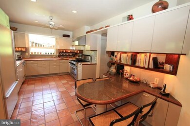 333 Tuscany Rd, Baltimore, MD 21210 - photo 4