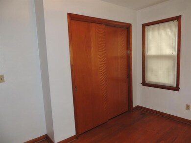 103 S Coventry Dr, Anderson, IN 46012 - photo 7