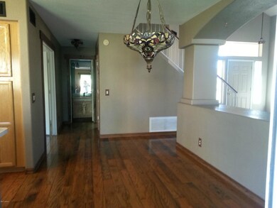slate breakfast room2