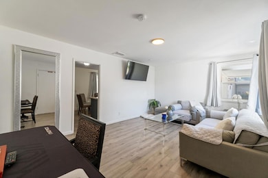 4326 N Fresno St, Fresno, CA 93726 - photo 5