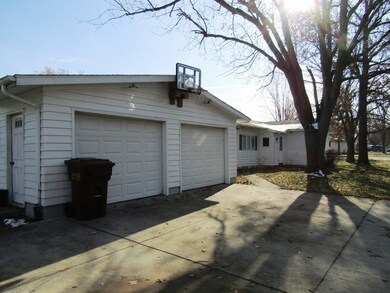 904 Park Dr, Ossian, IN 46777 - photo 6