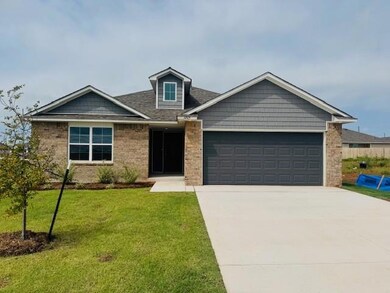 1205 E Ruger Ln, Mustang, OK 73064 - photo 2