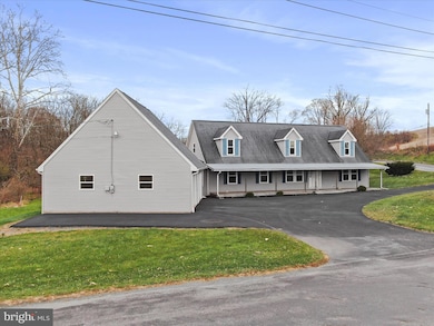 12708 Cold Springs Rd, Waynesboro, PA 17268 - photo 3