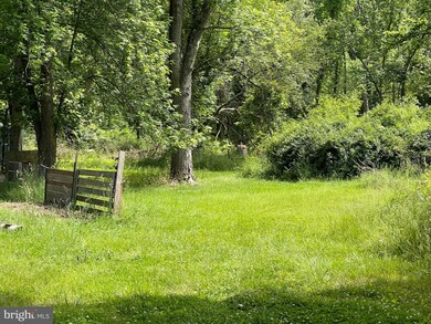 8621 Wrights Mill Rd, Windsor Mill, MD 21244 - photo 2