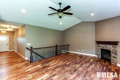 1510 Shamrock Dr, Davenport, IA 52807 - photo 4
