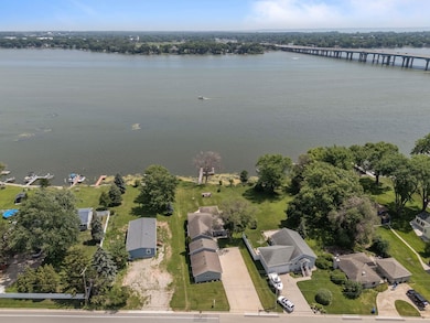 1693 W Butte Des Morts Beach Rd, Neenah, WI 54956 - photo 2